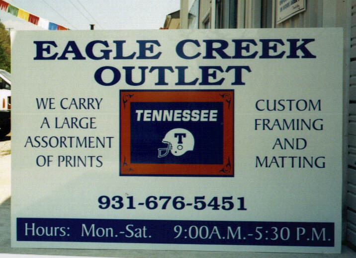 Eagle Creek Outlet Sign